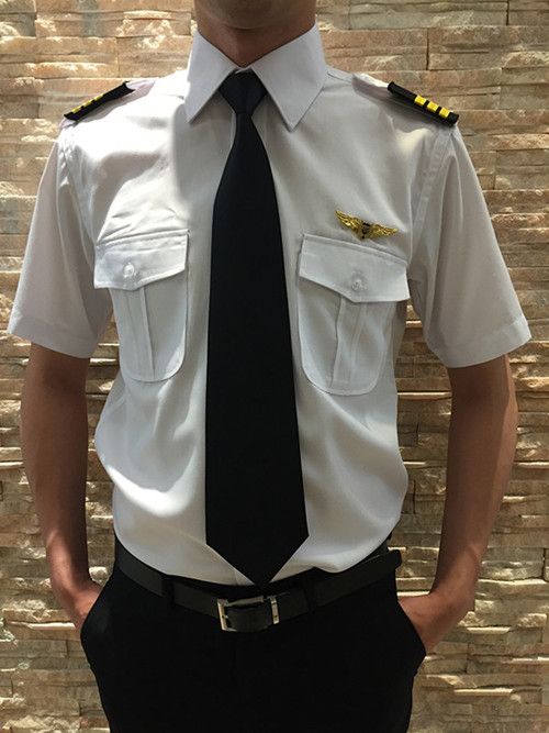 Choosing Durable and Functional Uniforms for Aviation Maintenance Crews in KSA